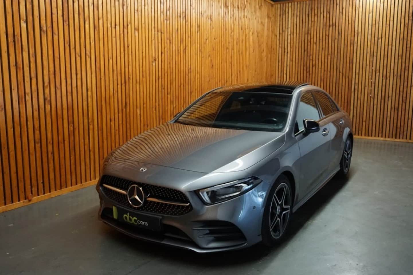 Mercedes-Benz A-klasse - A180 LIMOUSINE BUSINESS SOLUTION AMG AUTOMAAT/ PANODAK - AutoWereld.nl
