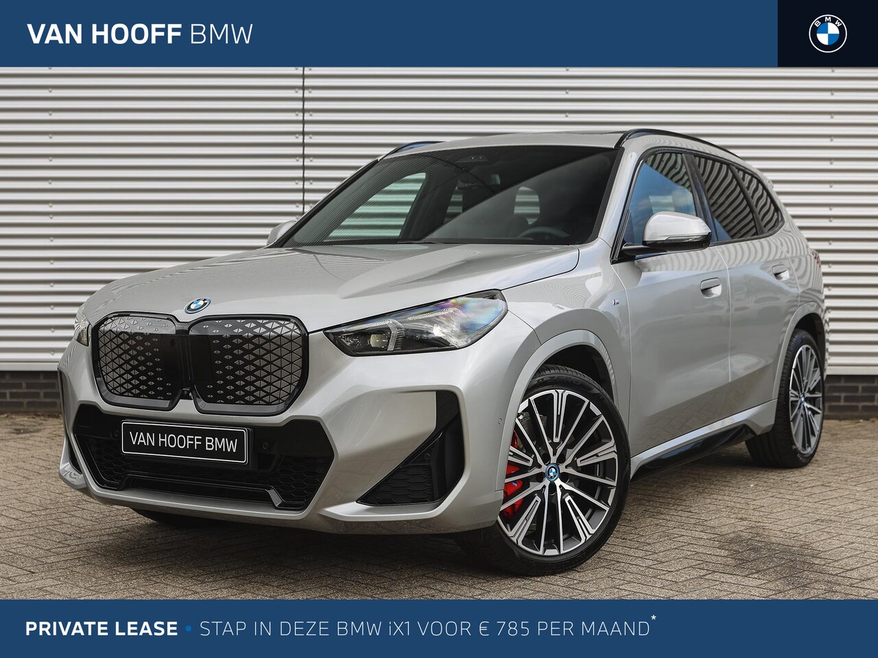 BMW iX1 - eDrive20 M Sport / Panoramadak / Trekhaak / Sportstoelen / Adaptieve LED / M Adaptief onde - AutoWereld.nl