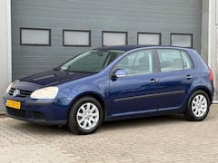 Volkswagen Golf - 1.6 FSI 116PK Trendline Automaat Airco / Lmv / NW APK