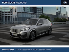 BMW iX1 - eDrive20 M Sport / Trekhaak / Sportstoelen / Adaptieve LED / M Adaptief onderstel / Parkin
