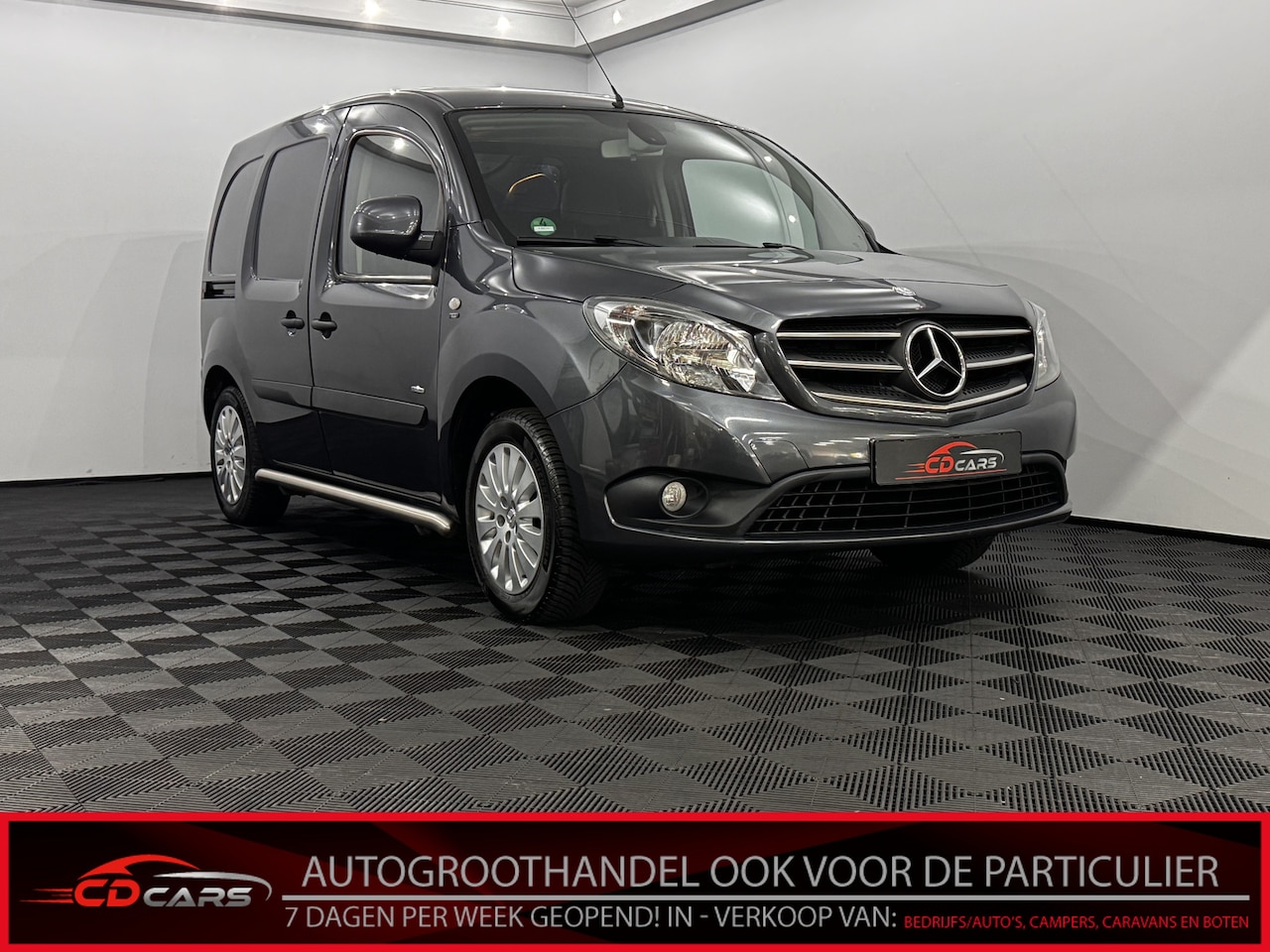 Mercedes-Benz Citan - 111 CDI BlueEFFICIENCY Airco, Parkeersensoren, Cruise control, Radio, Mistlamp - AutoWereld.nl