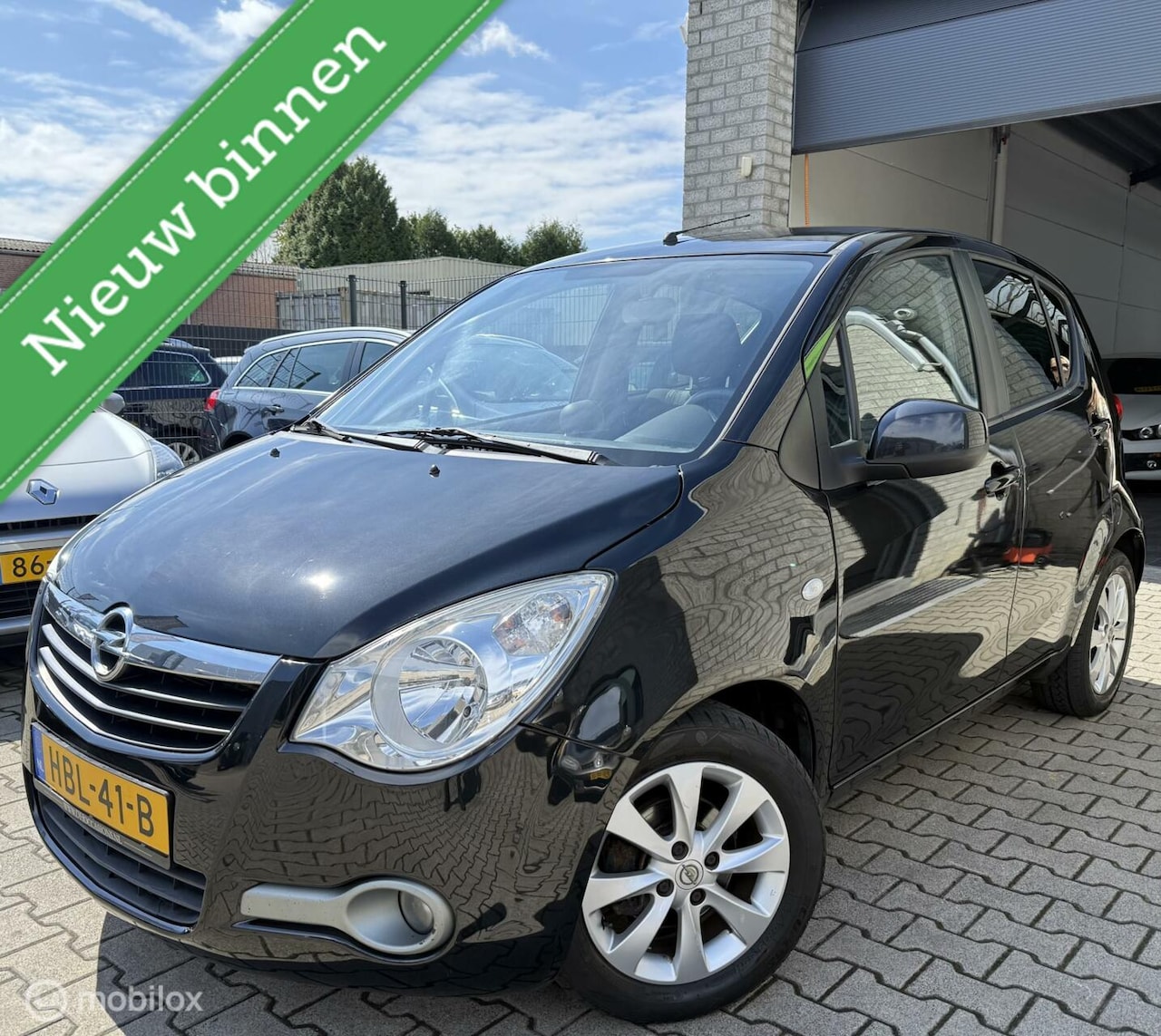 Opel Agila - 1.2 Berlin / Bouwjaar 2014 / Automaat / 5DRS - AutoWereld.nl
