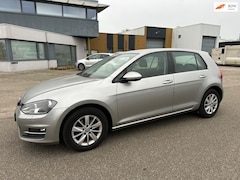 Volkswagen Golf - 1.2 TSI Highline