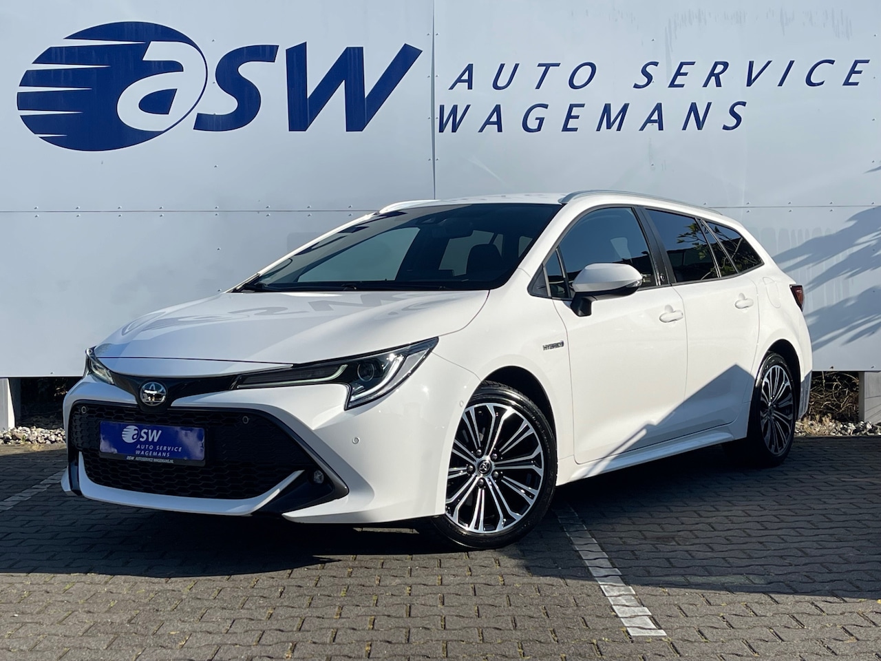 Toyota Corolla Touring Sports - 2.0 Hybrid Team D | CarPlay | Camera | ACC | LED | Keyless | DAB+ - AutoWereld.nl