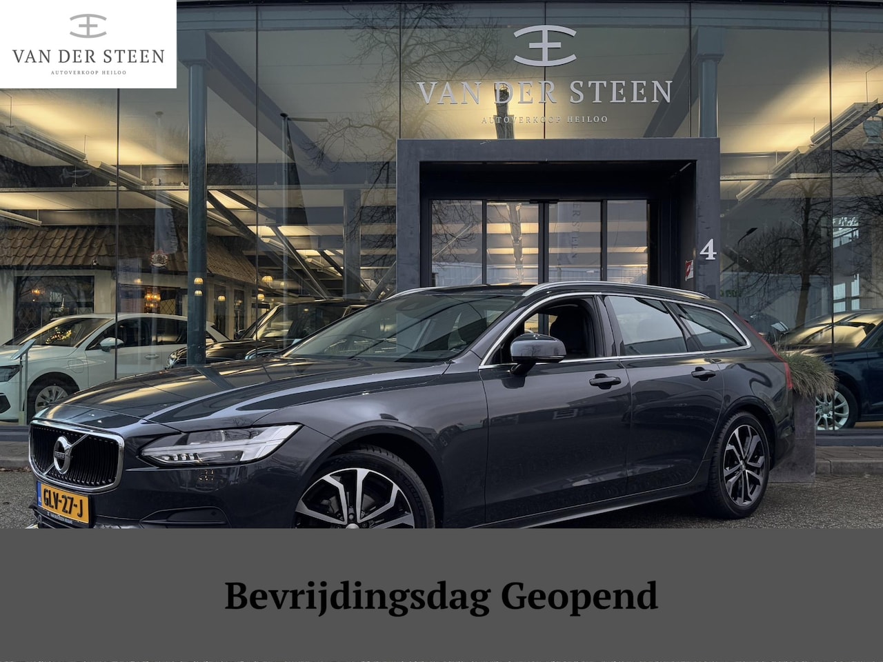 Volvo V90 - 2.0 T4 Momentum Standkachel | Elek. Trekhaak | Dealer Onderhouden - AutoWereld.nl