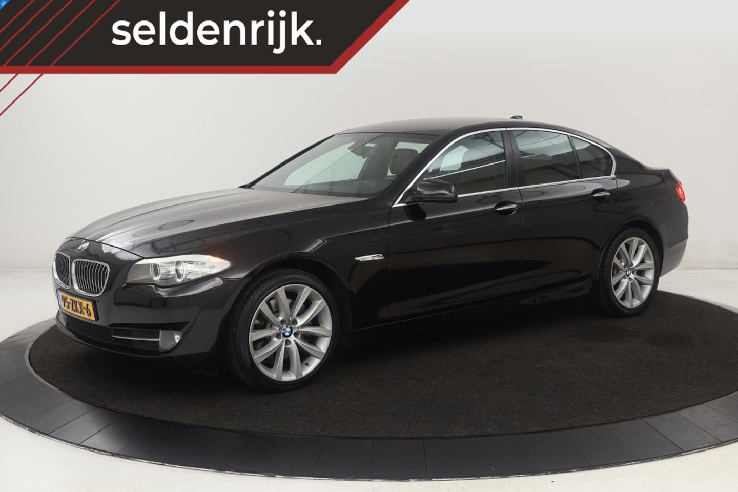 BMW 5-serie - 530i Upgrade Edition | Leder | Stoelverwarming | Keyless | Xenon | Navigatie | Climate con - AutoWereld.nl