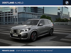 BMW iX1 - eDrive20 High Executive M Sport / Sportstoelen / Adaptieve LED / M Adaptief onderstel / Pa