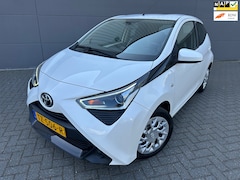 Toyota Aygo - 1.0 VVT-i x-play*2 EIGNAAR*CAMERA*NAVI*Carplay*AIRCO*APK*NAP*ISOFIX