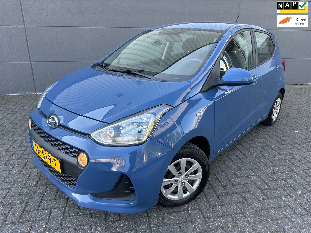 Hyundai i10 - 1.0i Comfort*NAVI*CARPLAY*AIRCO*APK*NAP*CRUISE*ELKT-RAAM*C-D AFSTAND - AutoWereld.nl