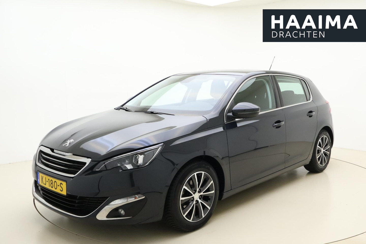 Peugeot 308 - 1.2 PureTech Allure 110pk | LED koplampen | Trekhaak | Navigatie | Camera | Climate Contro - AutoWereld.nl
