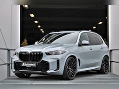 BMW X5 - xDrive50e M-sport 489pk M-seats Pano SkyLounge Carbon Stoelventilatie Trekhaak