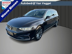 Volkswagen Passat Variant - 1.4 TSI PHEV GTE Business pano, virtual cockpit, stoelverwarming