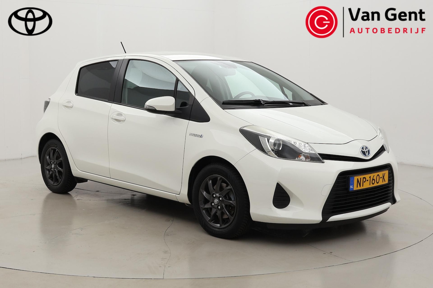 Toyota Yaris - 1.5 Hybrid Aspiration | Navigatie | Keyless | Cruise | Clima | Camera | 15 inch | Bluetoot - AutoWereld.nl
