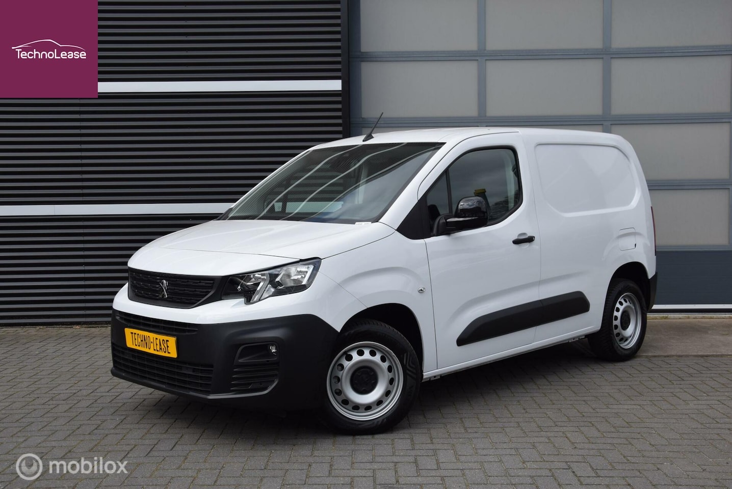 Peugeot Partner - bestel 1.5 BlueHDI Premium Apple Carplay Cruise control Camera - AutoWereld.nl
