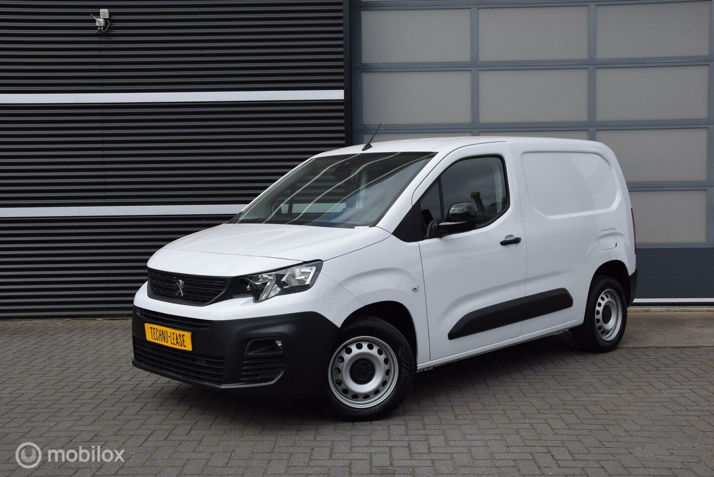 Peugeot Partner - bestel 1.5 BlueHDI Premium Apple Carplay Cruise control Camera