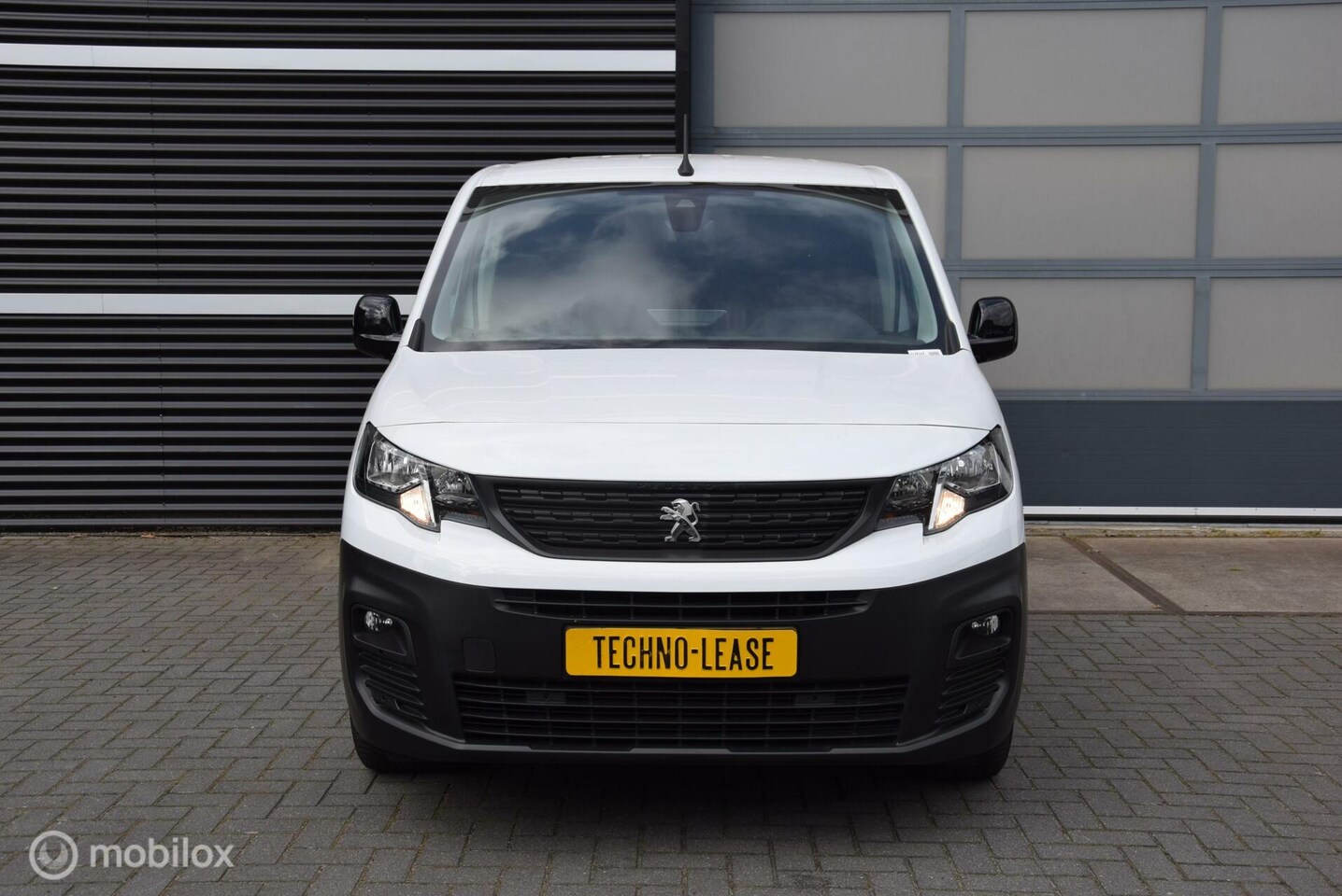 Peugeot Partner - bestel 1.5 BlueHDI Premium Apple Carplay Cruise control Camera