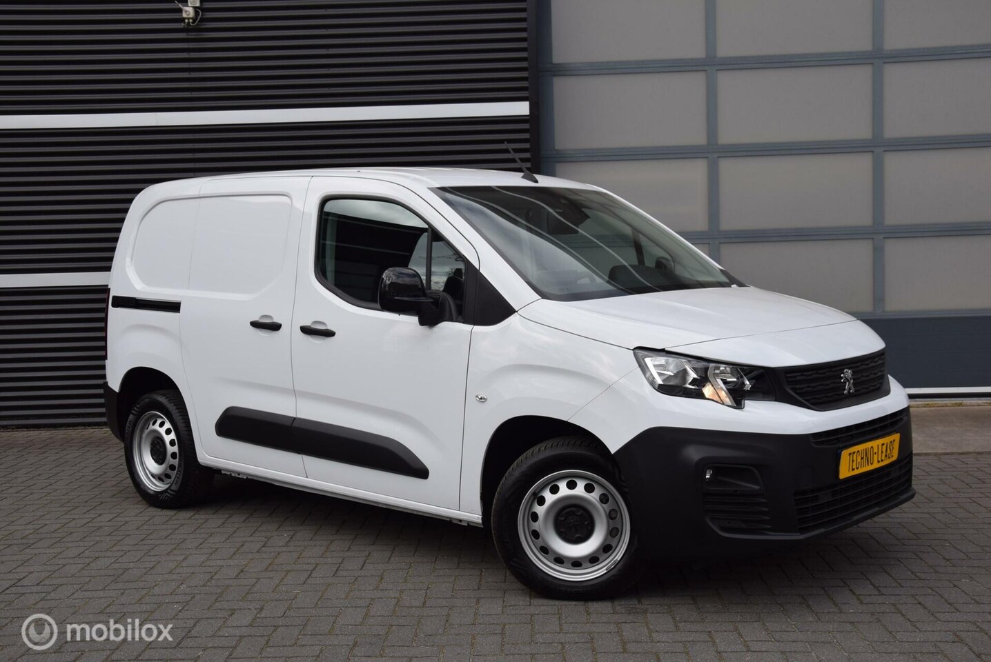 Peugeot Partner - bestel 1.5 BlueHDI Premium Apple Carplay Cruise control Camera