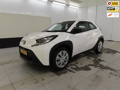 Toyota Aygo X - 1.0 VVT-i S-CVT Play+apple-Carplay+Camera+Dab+Elek-Pakket+led+leder-stuur = NIEUW