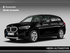 BMW X1 - xDrive25e Sport-line | Trekhaak | Panoramadak | Stoelverwarming | Sportstoelen | Extra get