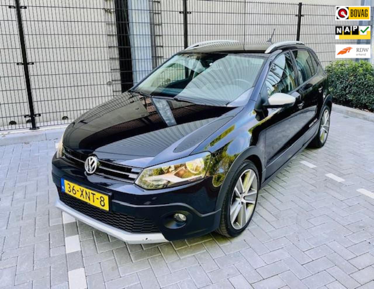 Volkswagen Polo - 1.2 TSI Cross 1.2 TSI Cross, Excecutive pakket, Navi,Klima,PDC,Afneembare trekhaak, D-ketting recent ver - AutoWereld.nl