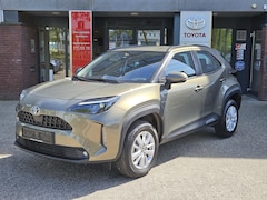 Toyota Yaris Cross - 1.5 Hybrid DYNAMIC STOEL/STUURVERW HEAD-UP KEYLESS NAVI CLIMA APPLE/ANDROID EL-ACHTERKLEP