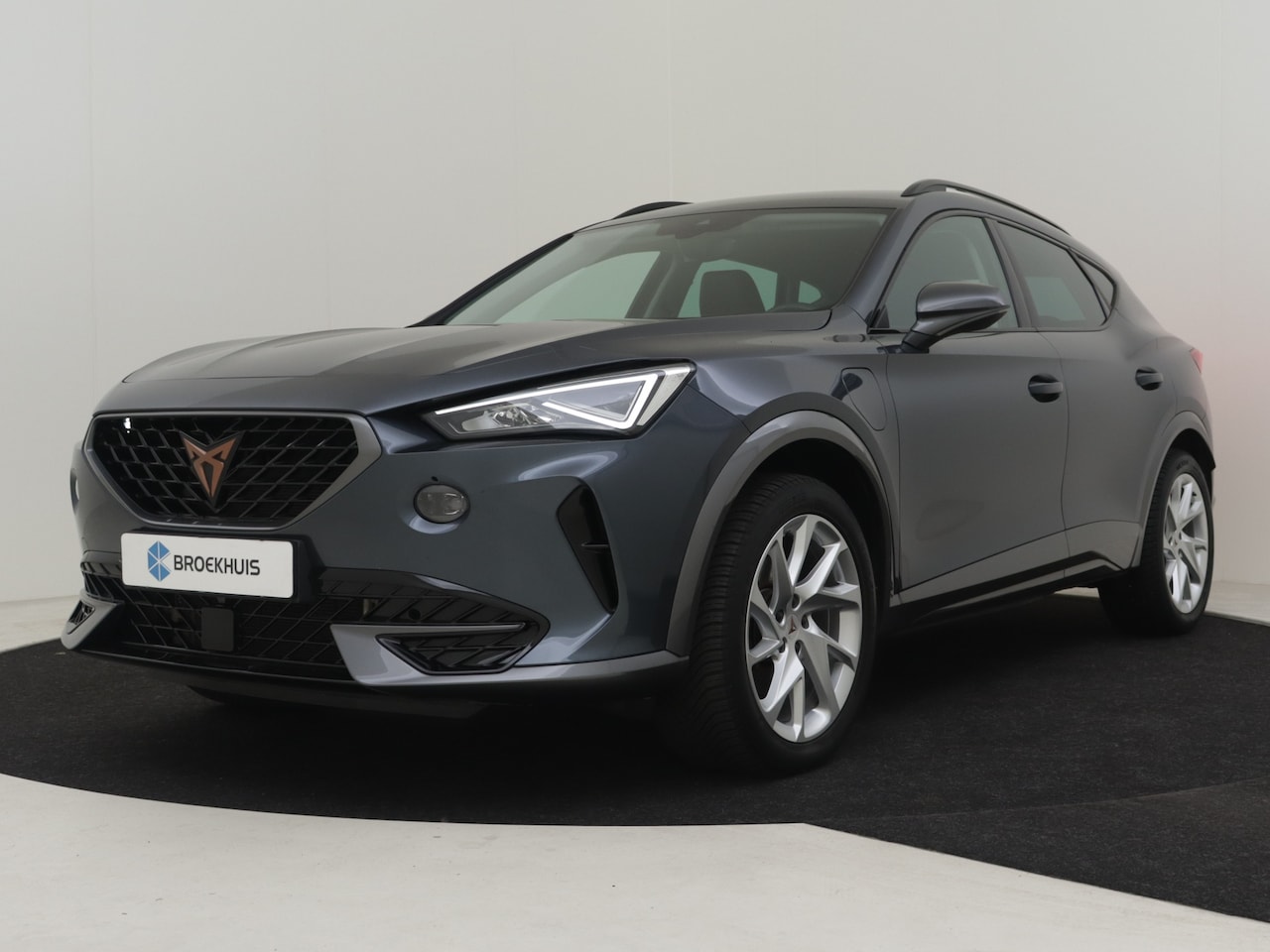 CUPRA Formentor - 1.4 TSI e-Hybrid Essential 204pk | Adaptief cruise control | Camera achter | Navigatie | P - AutoWereld.nl