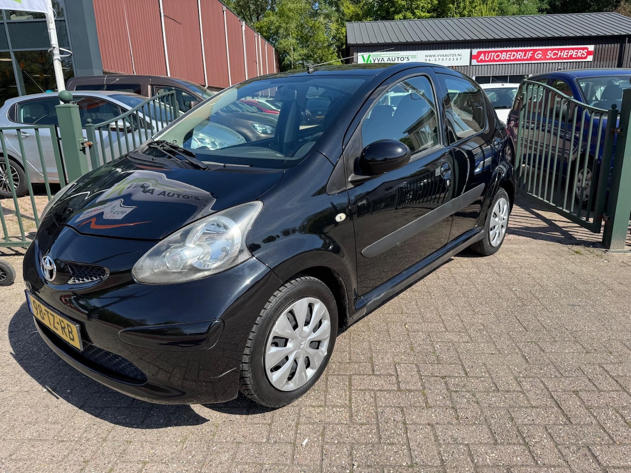 Toyota Aygo - 1.0 elektr ramen,5deurs, APK 04-2026! - AutoWereld.nl