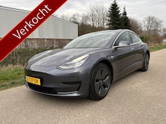 Tesla Model 3 - Standard RWD Plus 60 kWh / LEER / PANORAMADAK / AUTOPILOT / 131DKM NAP / INCL BTW