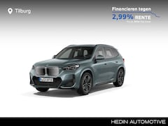 BMW iX1 - eDrive20 M Sportpakket | M Adaptief Onderstel | Trekhaak | Panoramadak | Premium Pack | Co