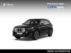BMW iX1 - eDrive20 M Sportpakket | 19 inch velgen | Adaptieve LED | Comfort Access | Panoramadak | C