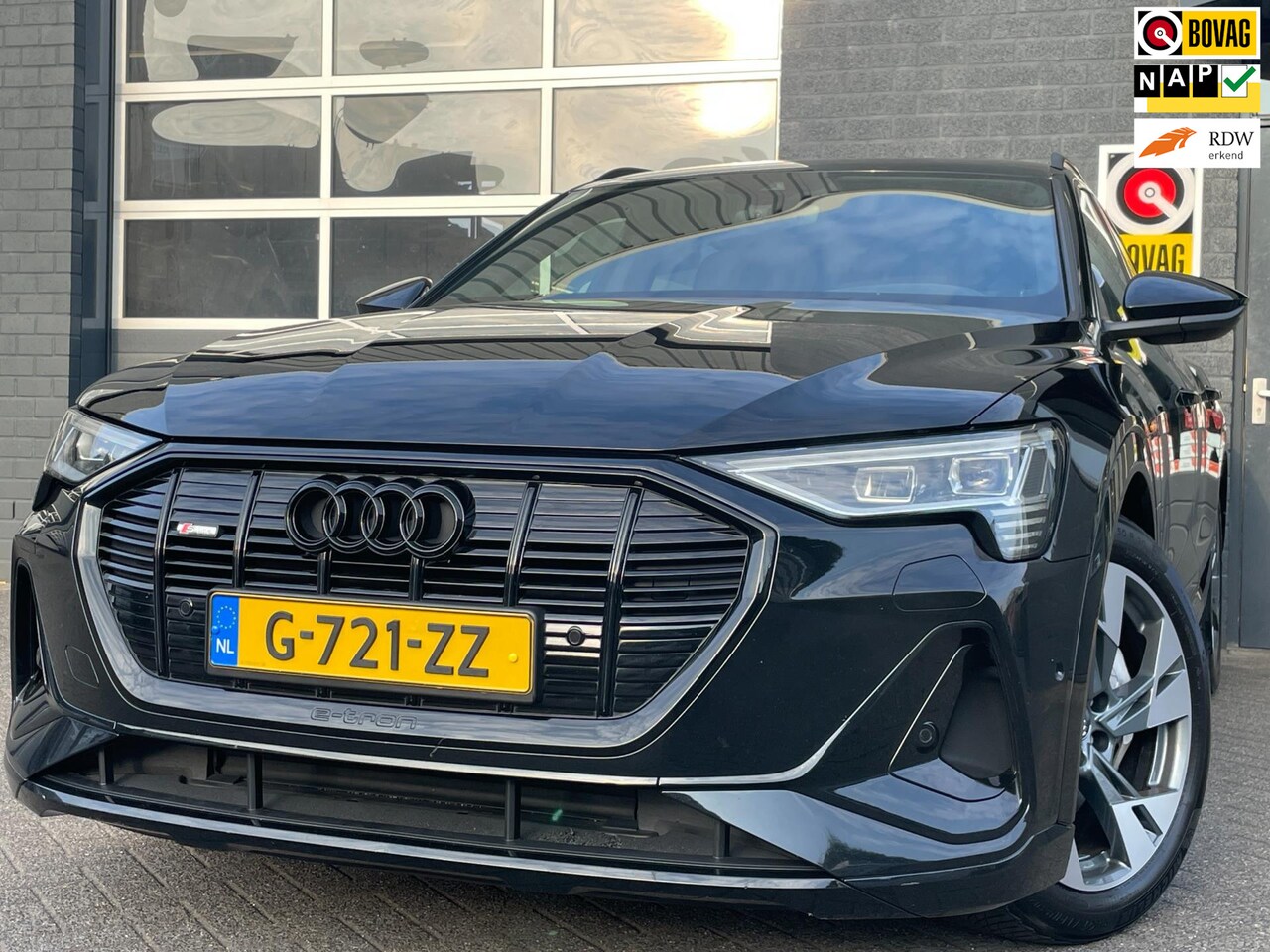 Audi e-tron - 50 Quattro*S-Line Black-Edition*|71 kWh|LEDER|PANO|ACC|CARPLAY|STOELVERW.|1e EIG.|INCL.BTW - AutoWereld.nl
