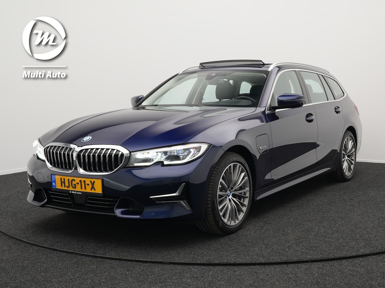 BMW 3-serie Touring - 330e Luxury Line Plug In Hybrid 293pk PHEV | Panodak | Laser LED | Adaptive Onderstel | 36 - AutoWereld.nl