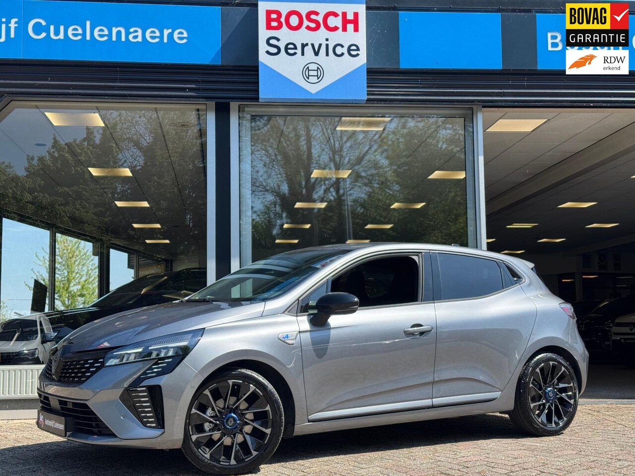 Renault Clio - 1.6 E-Tech Full Hybrid 145 esprit Alpine Bose Sound / 360 camera / P-sensoren / Stoel & st - AutoWereld.nl