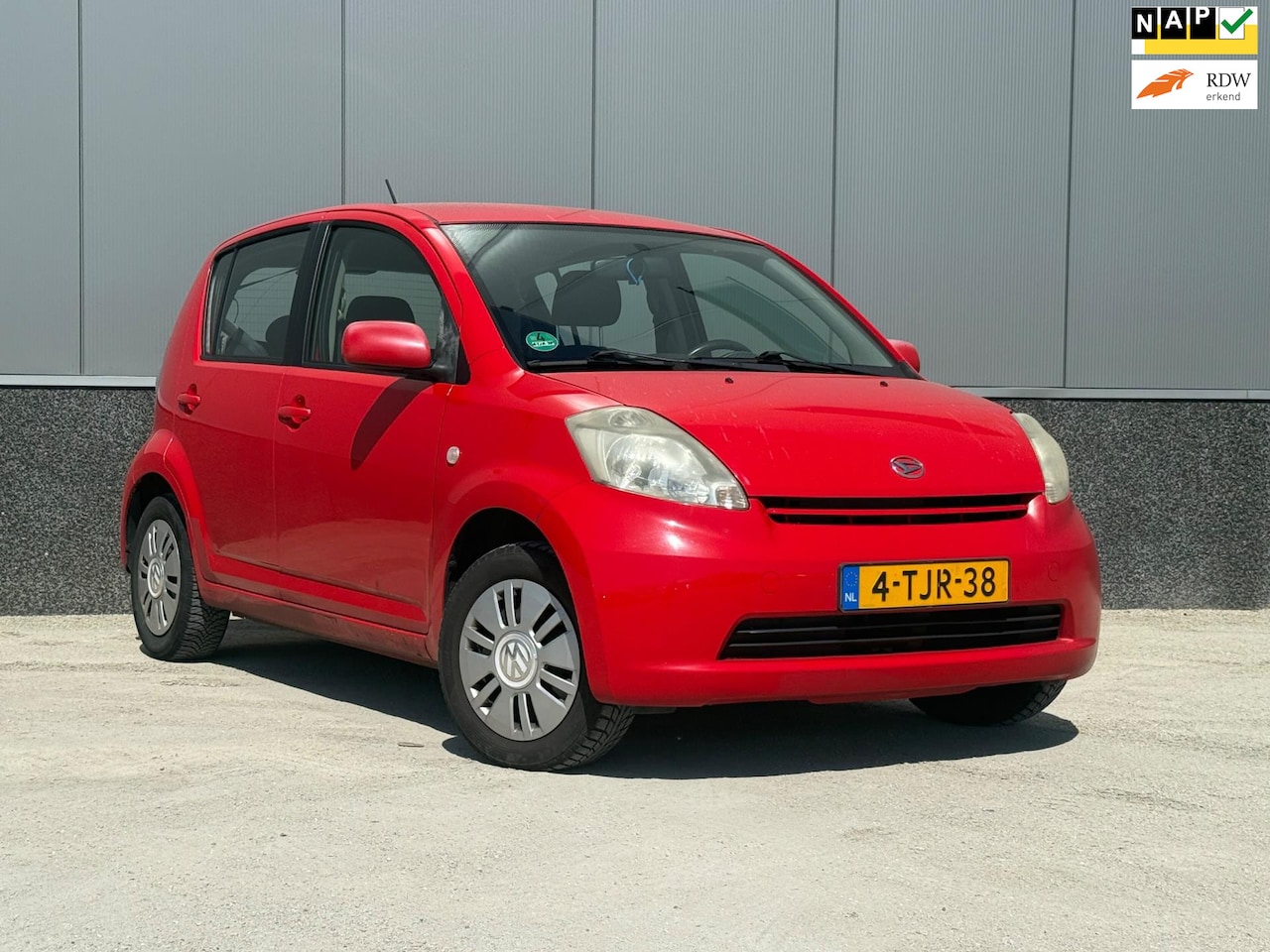 Daihatsu Sirion 2 - 1.0-12V Trend 1.0-12V Trend Nieuwe Apk! - AutoWereld.nl