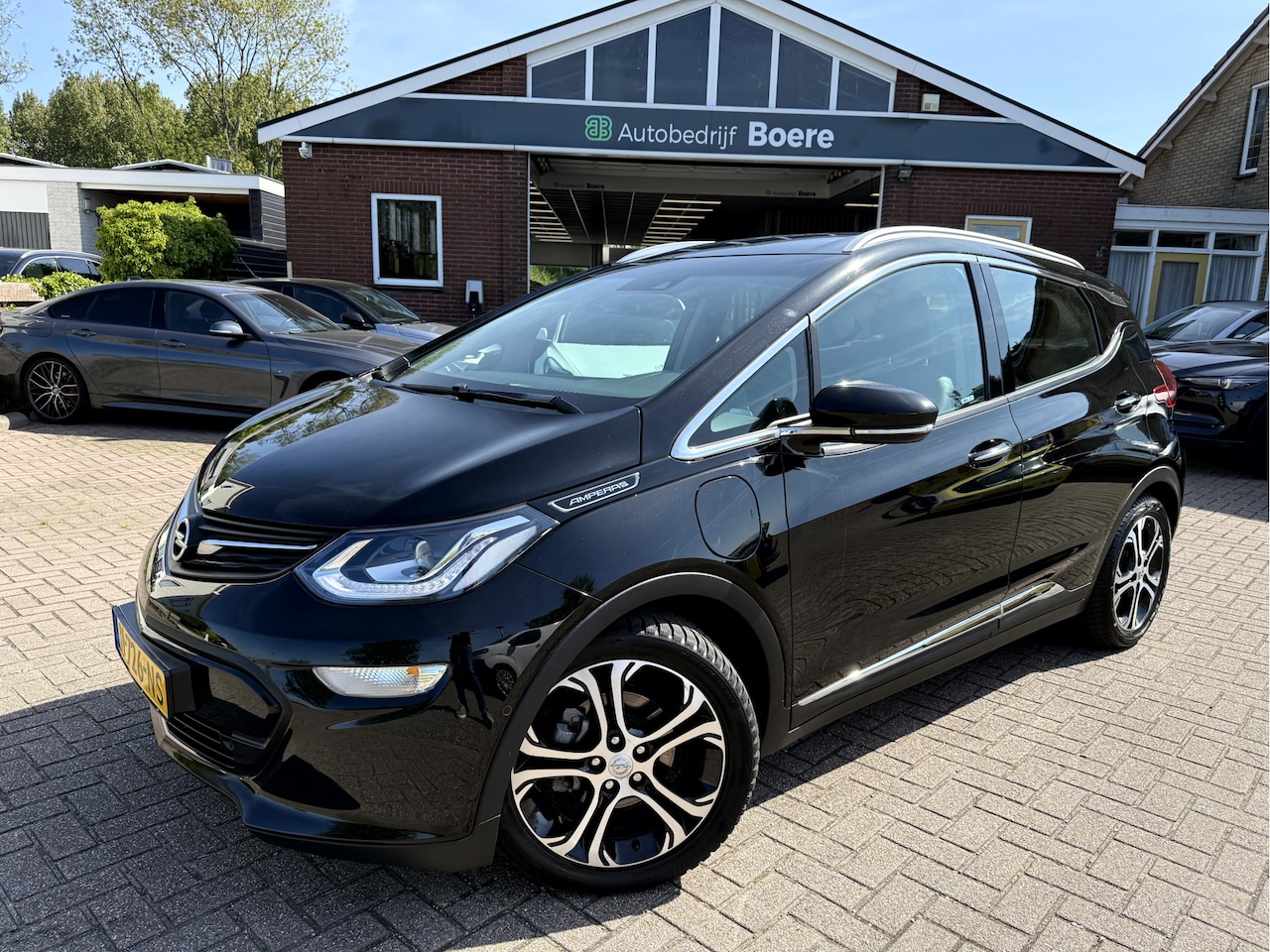 Opel Ampera-e - Business executive 60 kWh Trekhaak, Camera, DAB, Stoel/stuur Verwarming - AutoWereld.nl