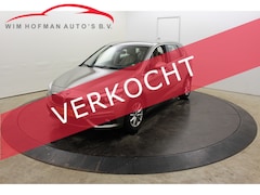 BMW 2-serie Active Tourer - 220i 192 PK Essential EL aKlep Trekhaak Vol Leder LM winterset