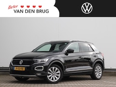 Volkswagen T-Roc - 1.5 TSI Sport | Trekhaak | Adaptive Cruise | Camera | Dodehoekdetectie | Navigatie | App-c