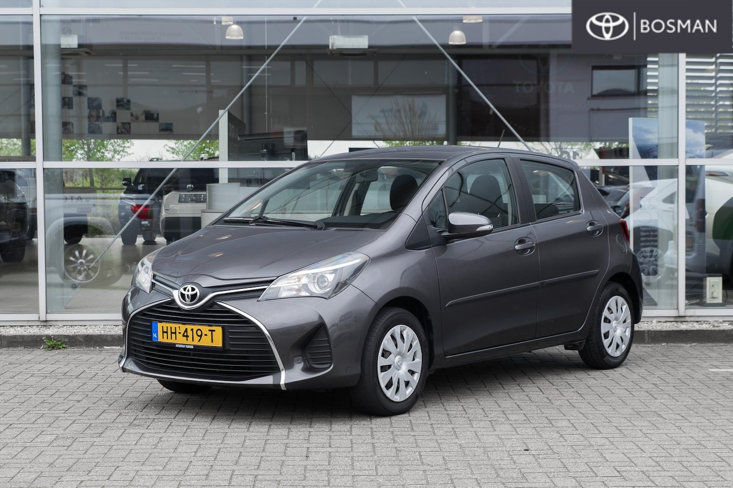 Toyota Yaris - 1.3 99pk 5D Aut Aspiration - AutoWereld.nl