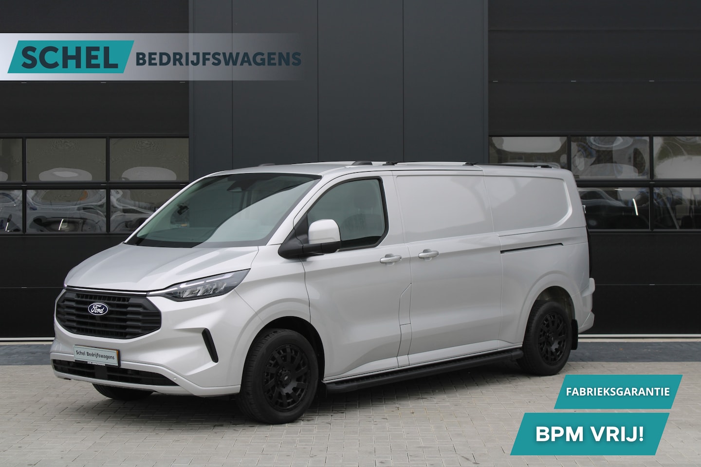 Ford Transit Custom - 320 2.0 TDCI L2H1 Limited 170pk - 2x Schuif - Stoel/Stuurverwarming - ACC - Sidebars - 1+1 - AutoWereld.nl