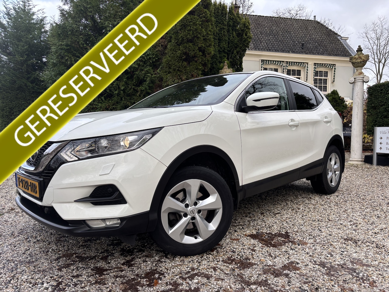 Nissan Qashqai - 1.3 DIG-T Acenta / Climate Control / Stoelverw. / Camera - AutoWereld.nl