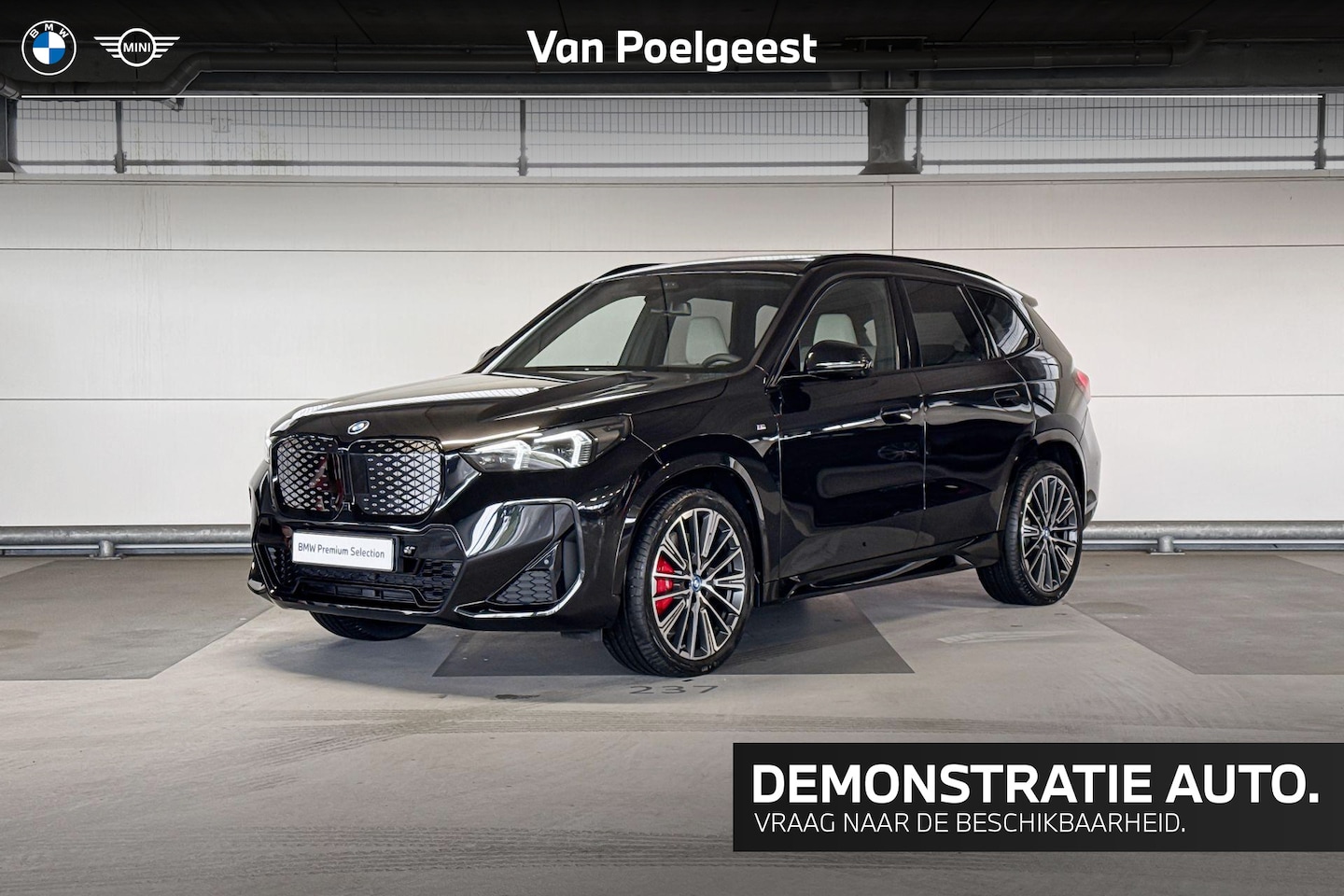 BMW iX1 - eDrive20 67 kWh | M Sportpakket Pro | Trekhaak met elektrisch wegklapbare kogel - AutoWereld.nl