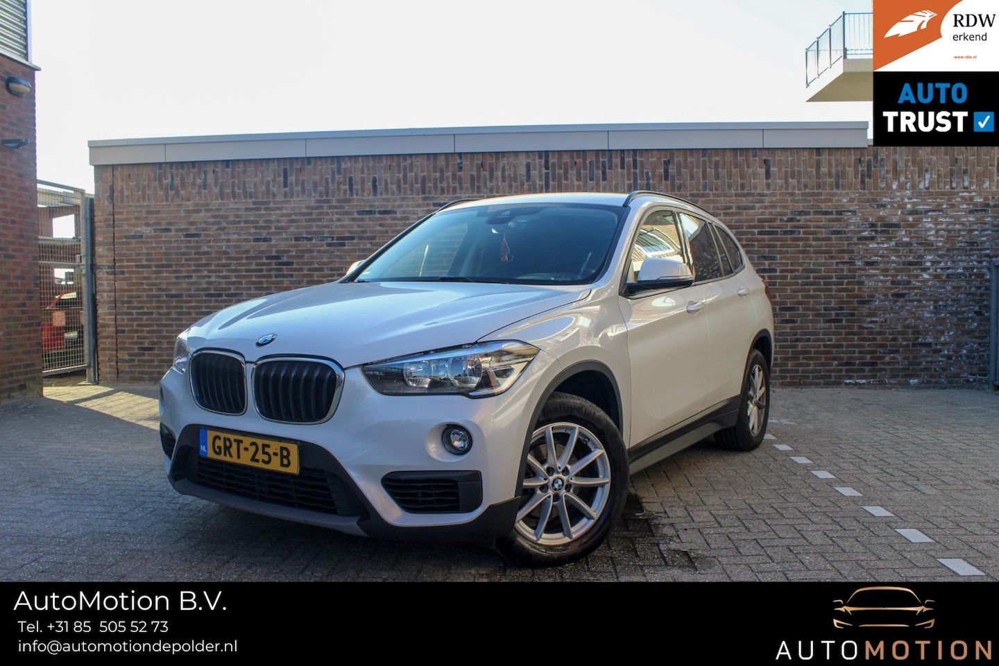 BMW X1 - sDrive16d Executive | Parkeersonsoren | Aut. kofferbak - AutoWereld.nl