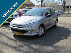 Peugeot 206 - 1.4 A/C 5DR NW Banden+Koppeling+Beurt COMPLEET KLAAR