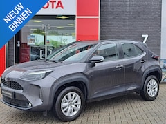 Toyota Yaris Cross - 1.5 Hybrid STOEL EN STUURVERWARMING ACHTERUITRIJCAMERA CRUISE CONTROL