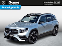Mercedes-Benz GLB - 180 AMG Line | Panoramadak | Night Pakket | Onderstel met Adaptief Verstelbare Demping | A