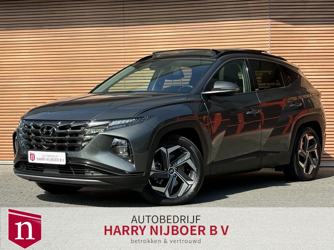 Hyundai Tucson - 1.6 T-GDI PHEV Comfort 4WD Panodak / Adapt. Cruise / Camera / Trekhaak / Dodehoek - AutoWereld.nl