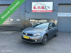 Volkswagen Golf - 1.4 TSI Highline Carplay Navi Autom