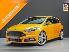 Ford Focus - ST-3 2.0 250pk PERFORMANCE PACK |Sony|Bi-xenon|cruise control|Apple Carplay & Android auto