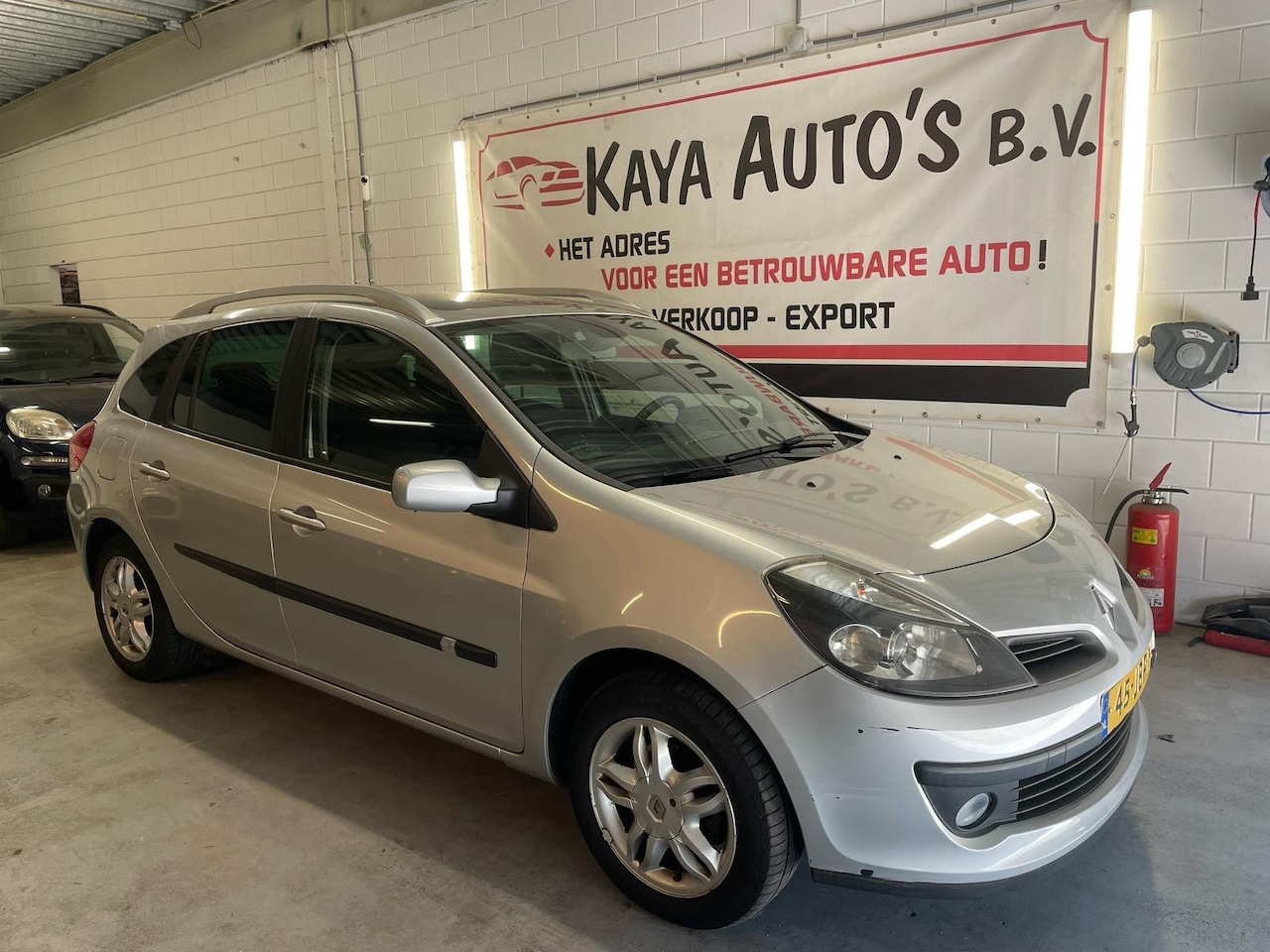 Renault Clio Estate - 1.6-16V/STATION/PANO/AIRCO - AutoWereld.nl