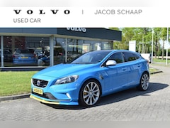 Volvo V40 - D4 235PK Ocean Race Business Camera | Glazen dak | Trekhaak | Elektr. stoel | 19"LMV | Led
